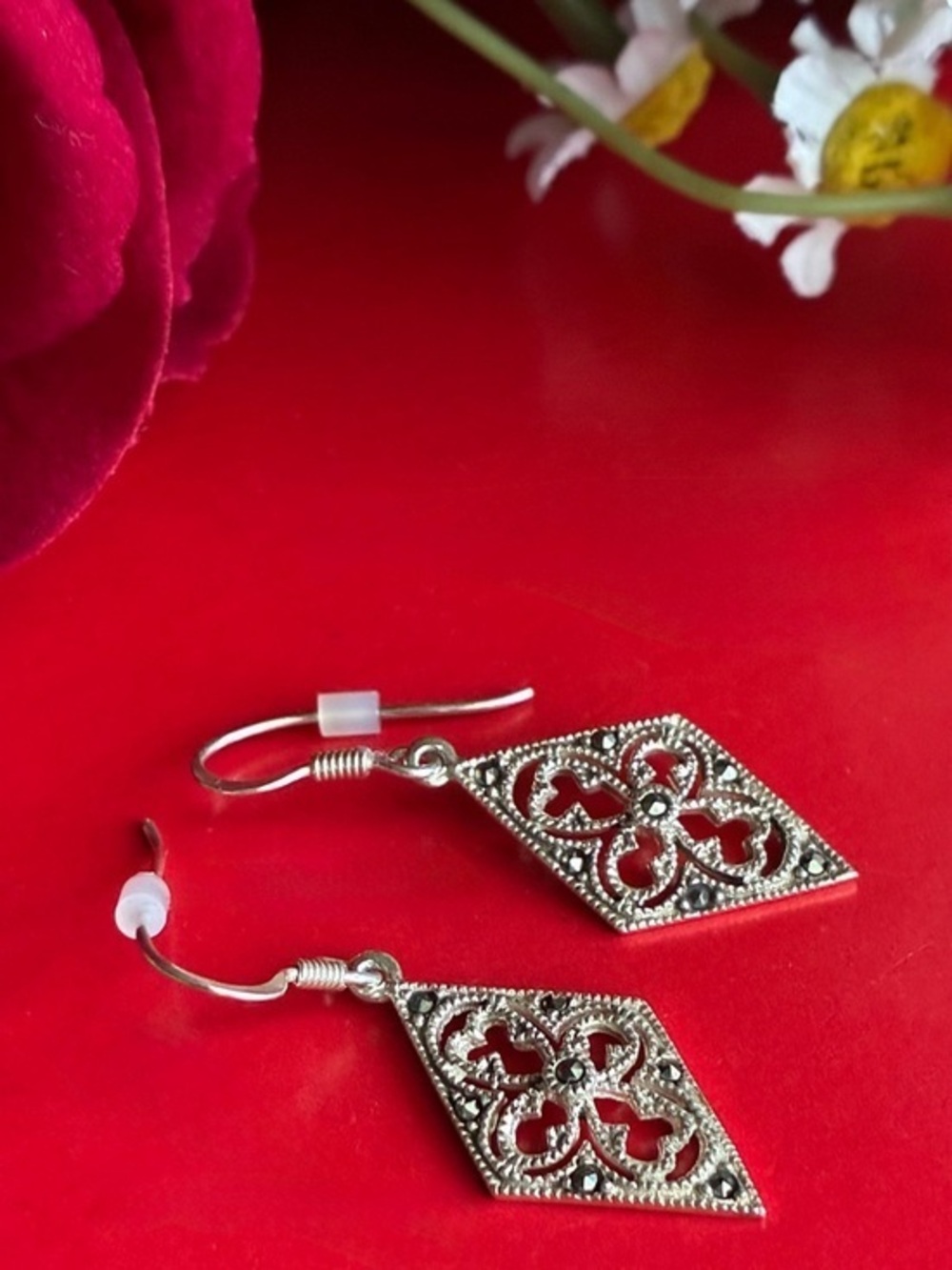 925 Silver Earrings,Silver Filigree Diamond-Shaped Drop Earrings.